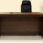 solid office desk 03