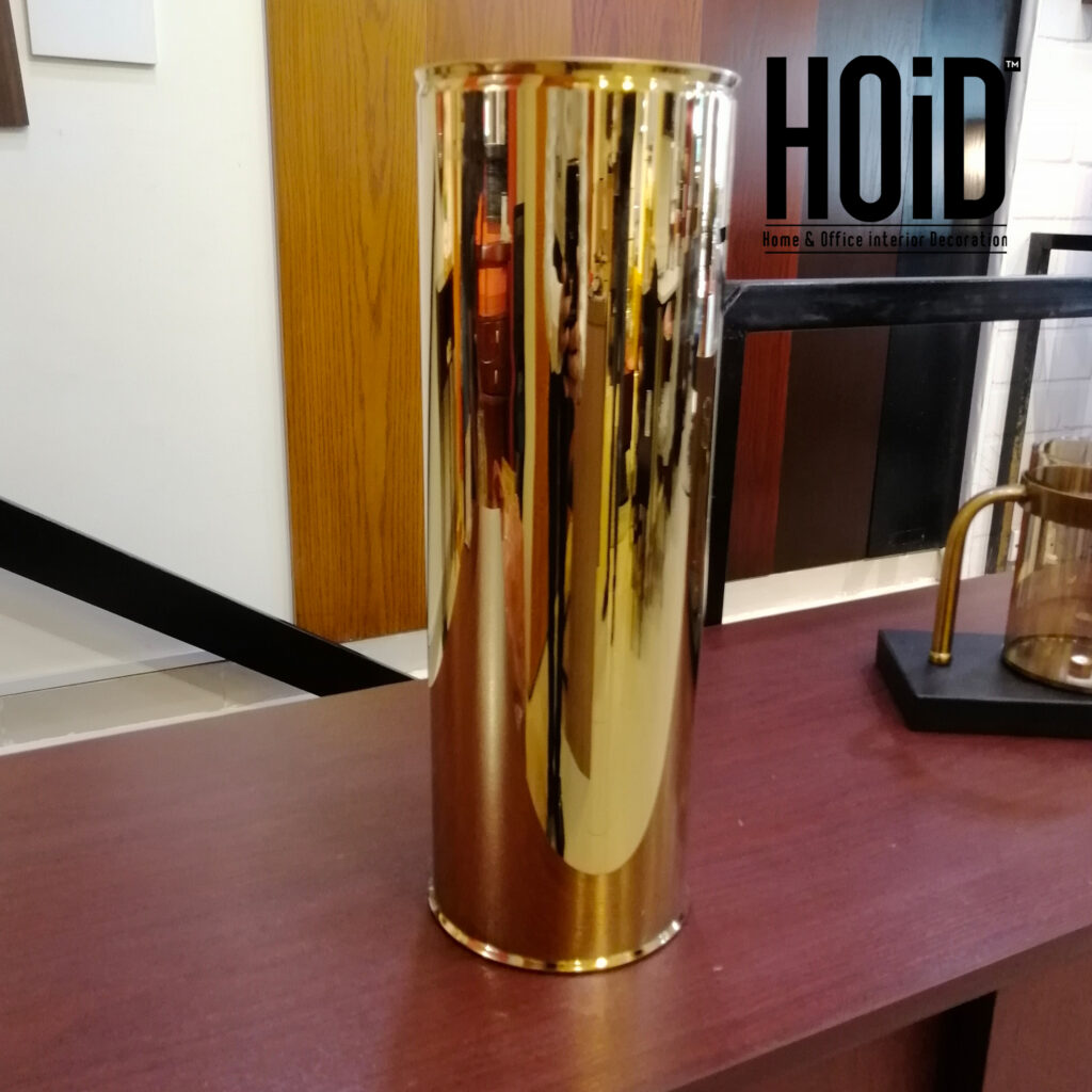 Will! Golden Floor Vase in Metal HOiD.pk
