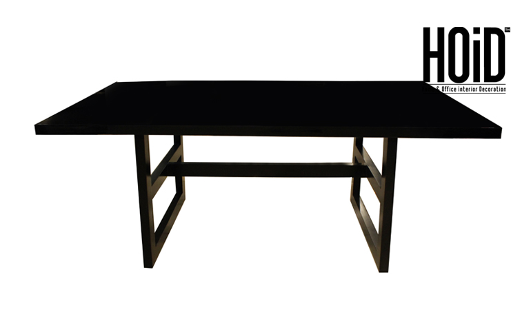 legna-acrylic-table-image-1-1.jpg