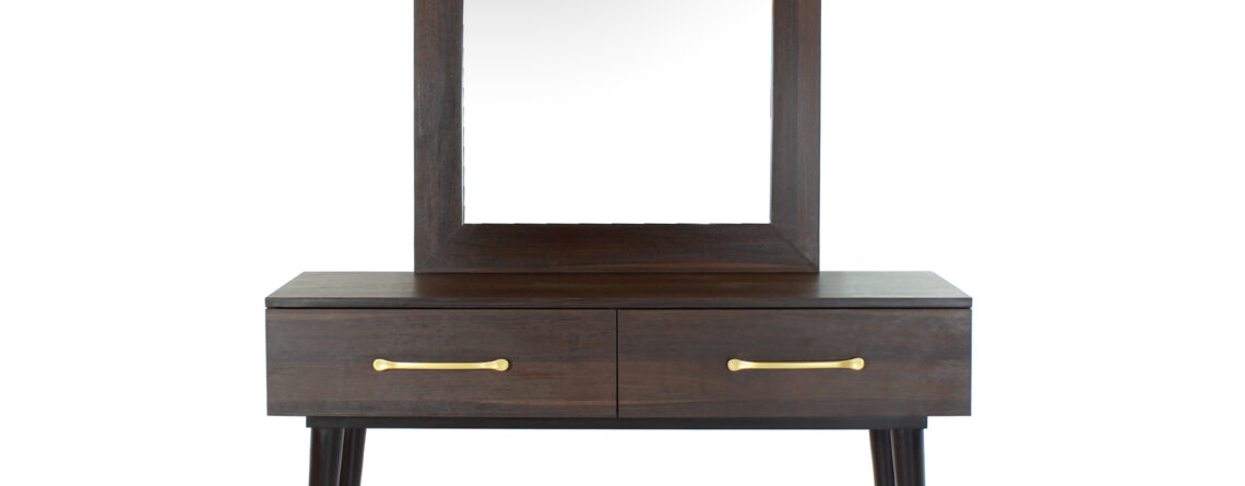 dresser with mirror
