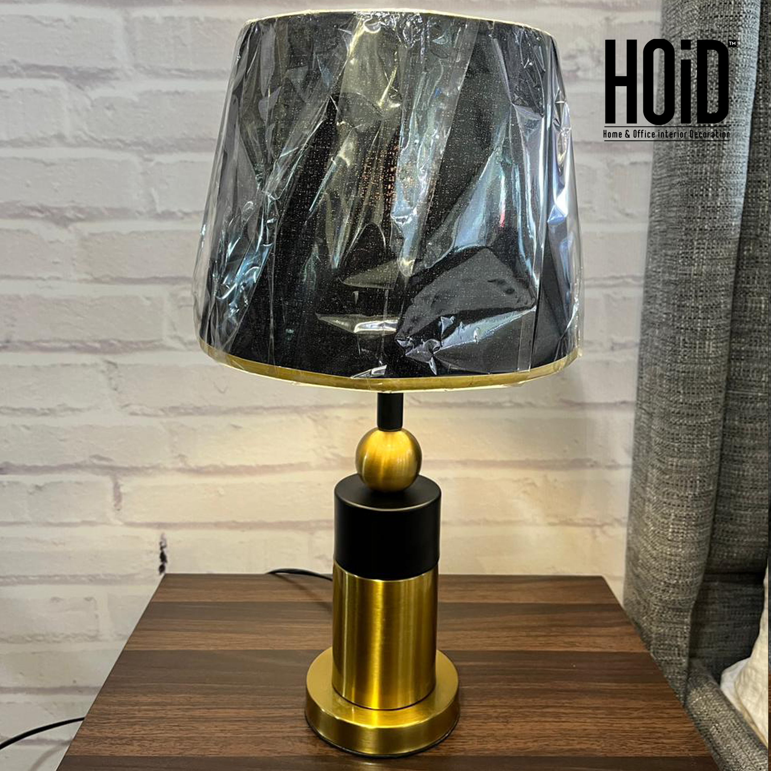 speech table lamp